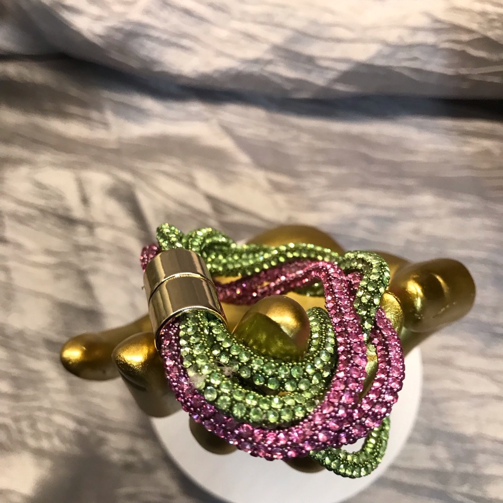 Elegant Green and Pink Bling Bracelet - Picture 6 of 7